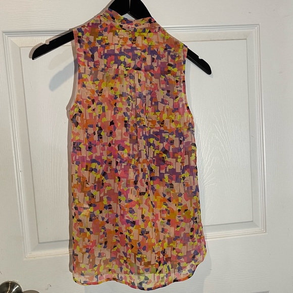 Trina Turk Rare Colorful Abstract Print Sleeveless Wrap-Front Sheer Blouse Top - Picture 11 of 13